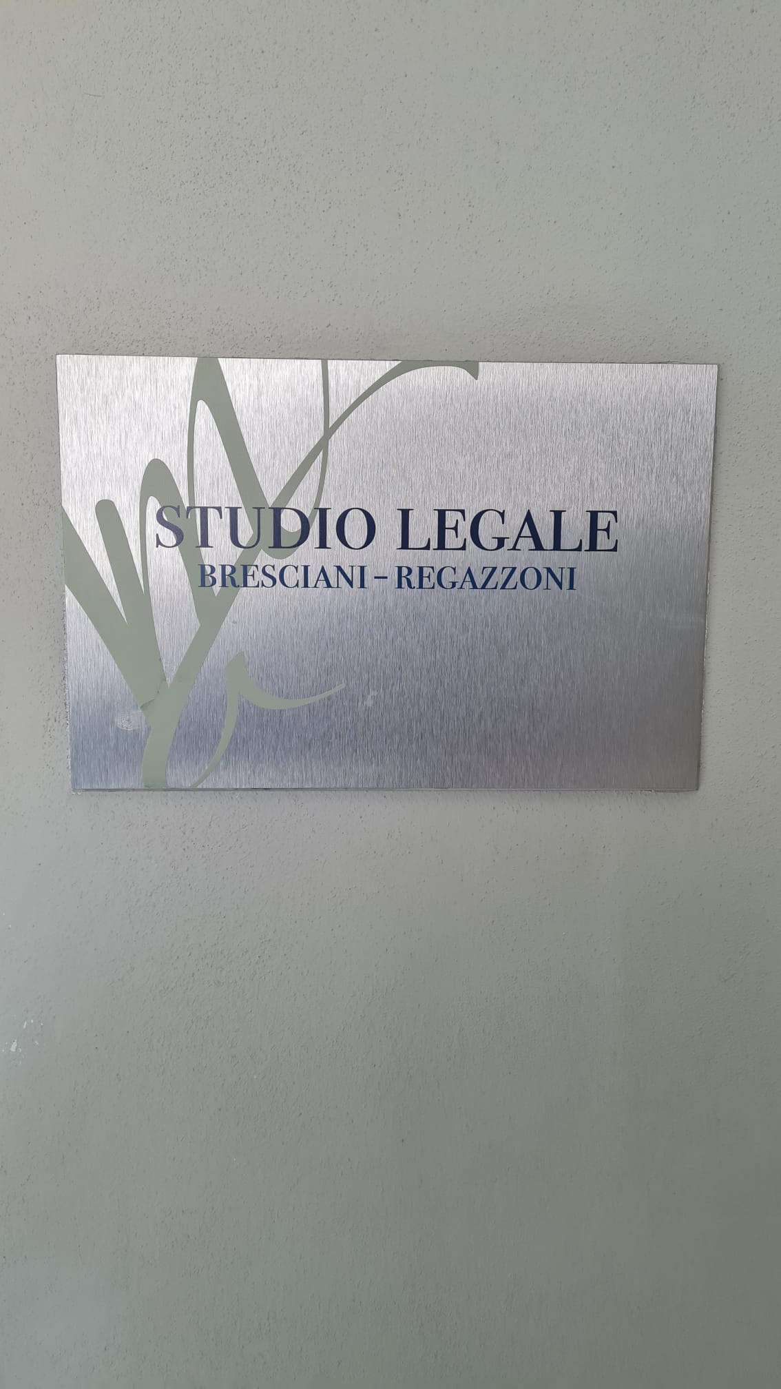 Logo di STUDIO LEGALE AVV. ENRICO REGAZZONI E MARCO BRESCIANI - CONTRATTUALISTICA E RECUPERO CREDITI