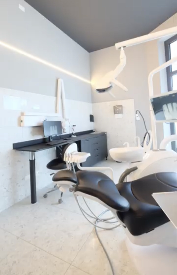 Logo di STUDIO DENTISTICO DOTT. PATRICK MOSSONI